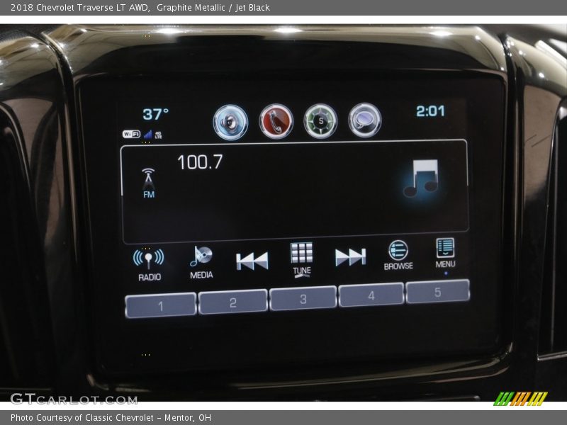 Graphite Metallic / Jet Black 2018 Chevrolet Traverse LT AWD