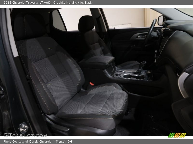 Graphite Metallic / Jet Black 2018 Chevrolet Traverse LT AWD