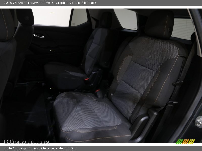 Graphite Metallic / Jet Black 2018 Chevrolet Traverse LT AWD