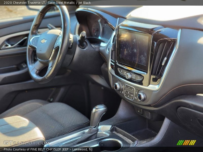 Satin Steel Metallic / Jet Black 2020 Chevrolet Traverse LT