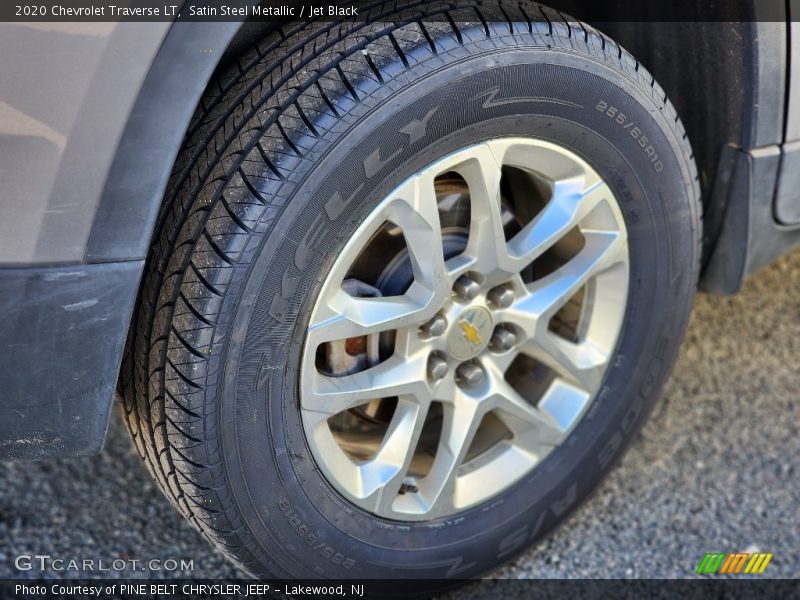 Satin Steel Metallic / Jet Black 2020 Chevrolet Traverse LT