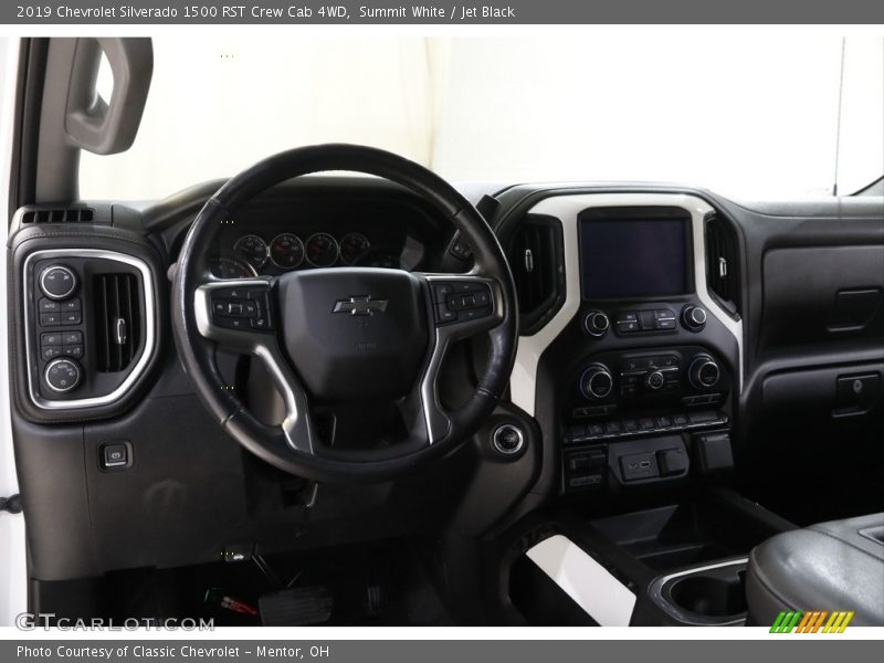Summit White / Jet Black 2019 Chevrolet Silverado 1500 RST Crew Cab 4WD