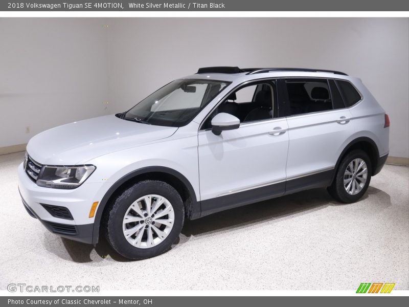 White Silver Metallic / Titan Black 2018 Volkswagen Tiguan SE 4MOTION