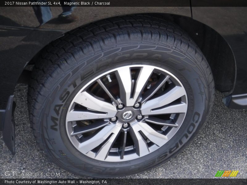 Magnetic Black / Charcoal 2017 Nissan Pathfinder SL 4x4