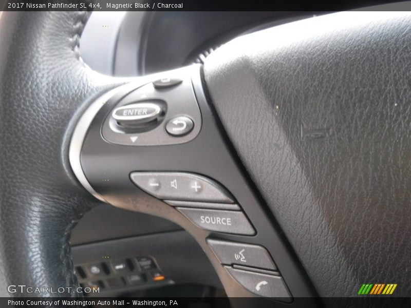 Magnetic Black / Charcoal 2017 Nissan Pathfinder SL 4x4