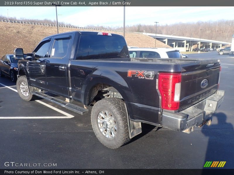Agate Black / Earth Gray 2019 Ford F350 Super Duty XLT Crew Cab 4x4