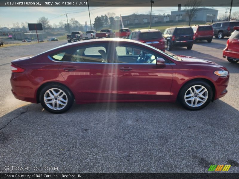 Ruby Red Metallic / Dune 2013 Ford Fusion SE