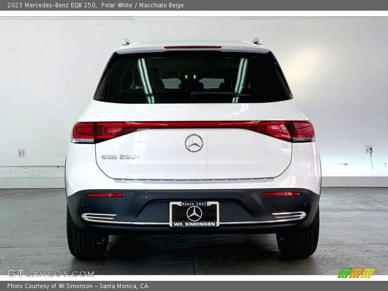 Polar White / Macchiato Beige 2023 Mercedes-Benz EQB 250