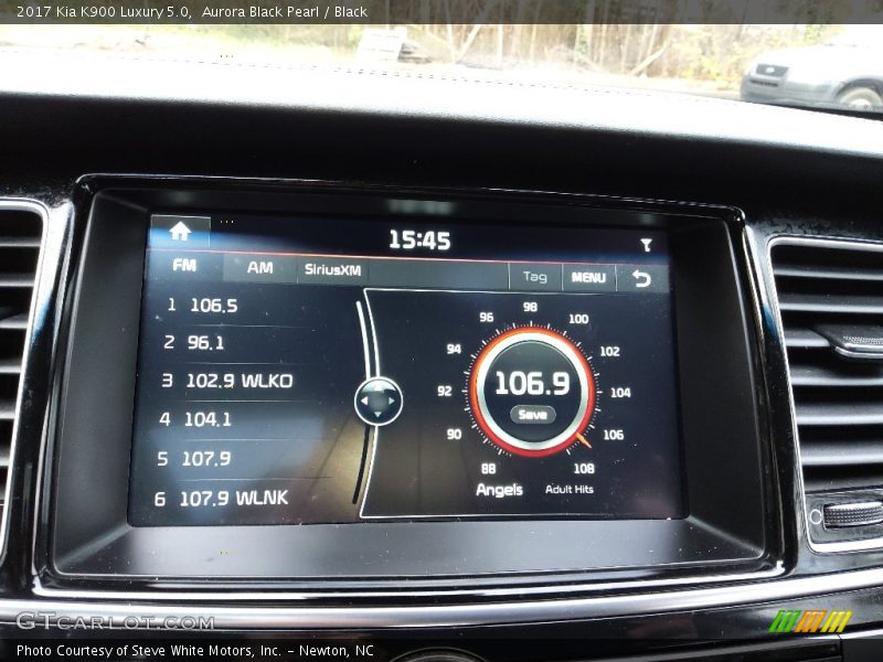 Controls of 2017 K900 Luxury 5.0