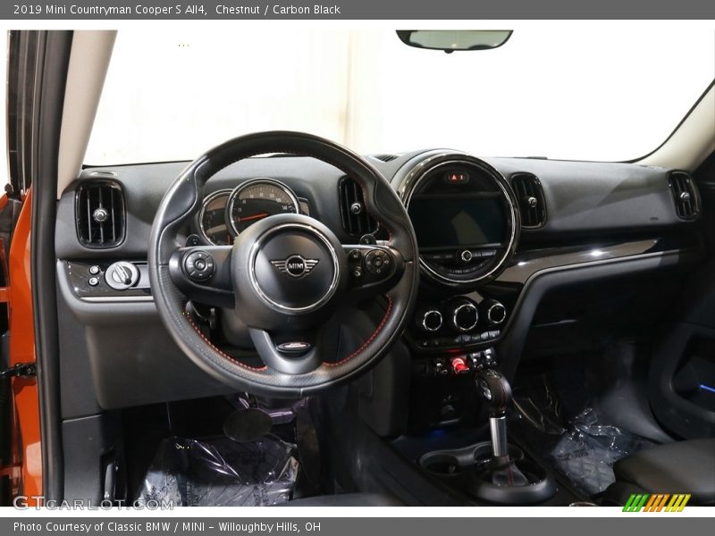 Chestnut / Carbon Black 2019 Mini Countryman Cooper S All4