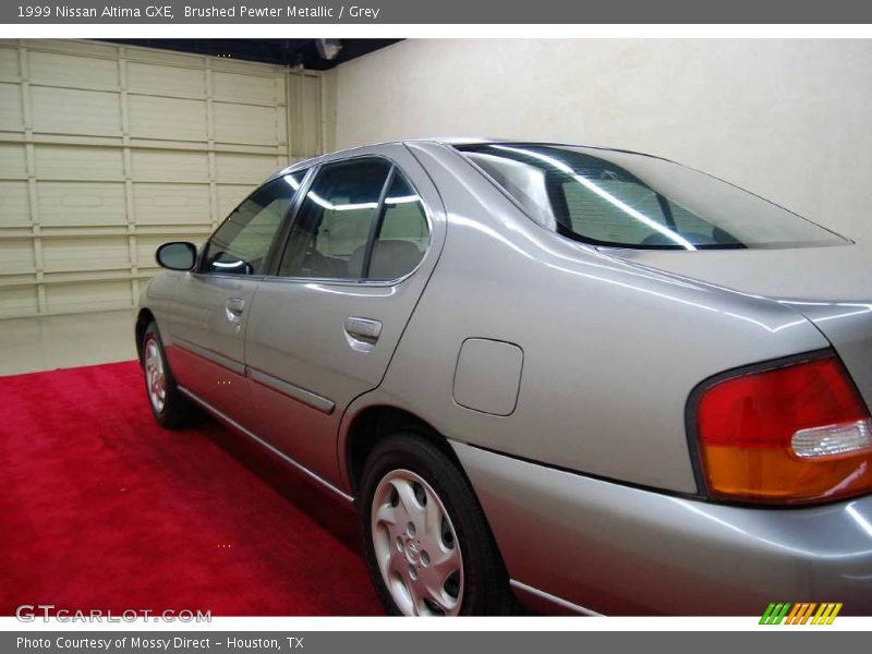 Brushed Pewter Metallic / Grey 1999 Nissan Altima GXE