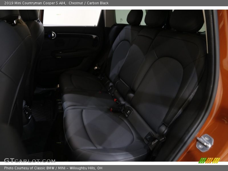Chestnut / Carbon Black 2019 Mini Countryman Cooper S All4