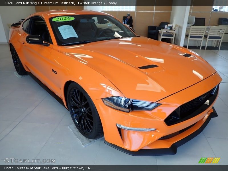 Front 3/4 View of 2020 Mustang GT Premium Fastback