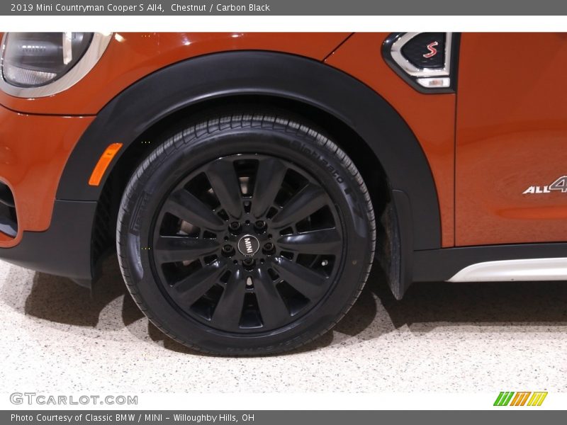 Chestnut / Carbon Black 2019 Mini Countryman Cooper S All4