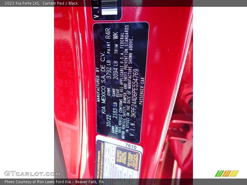 Currant Red / Black 2023 Kia Forte LXS