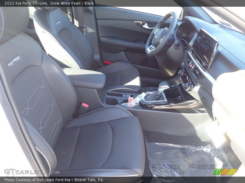 Snow White Pearl / Black 2023 Kia Forte GT-Line