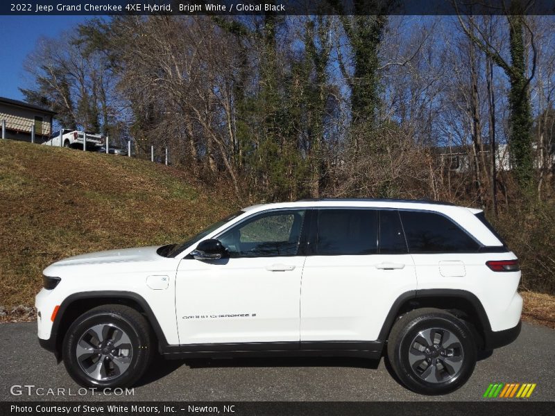  2022 Grand Cherokee 4XE Hybrid Bright White