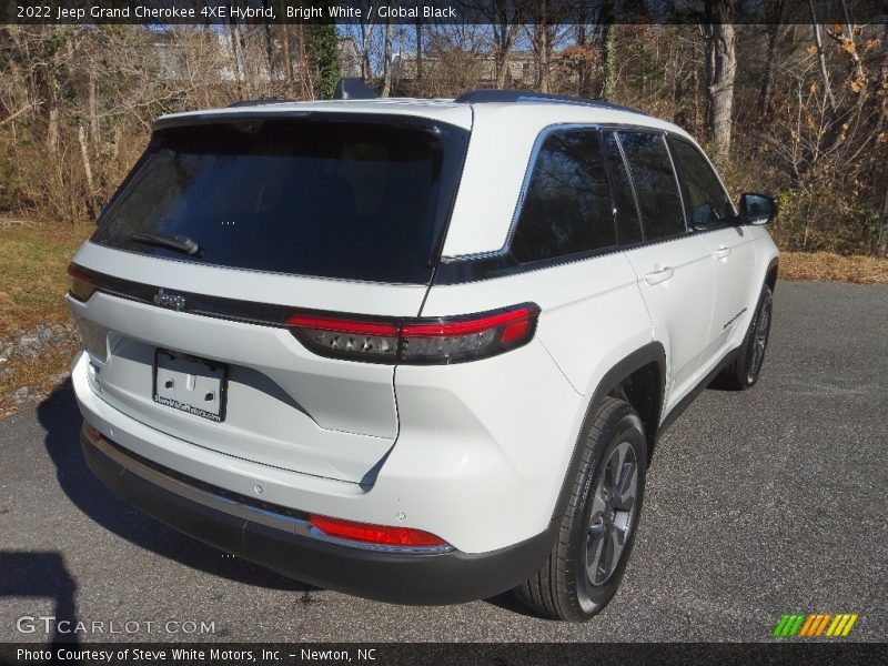 Bright White / Global Black 2022 Jeep Grand Cherokee 4XE Hybrid