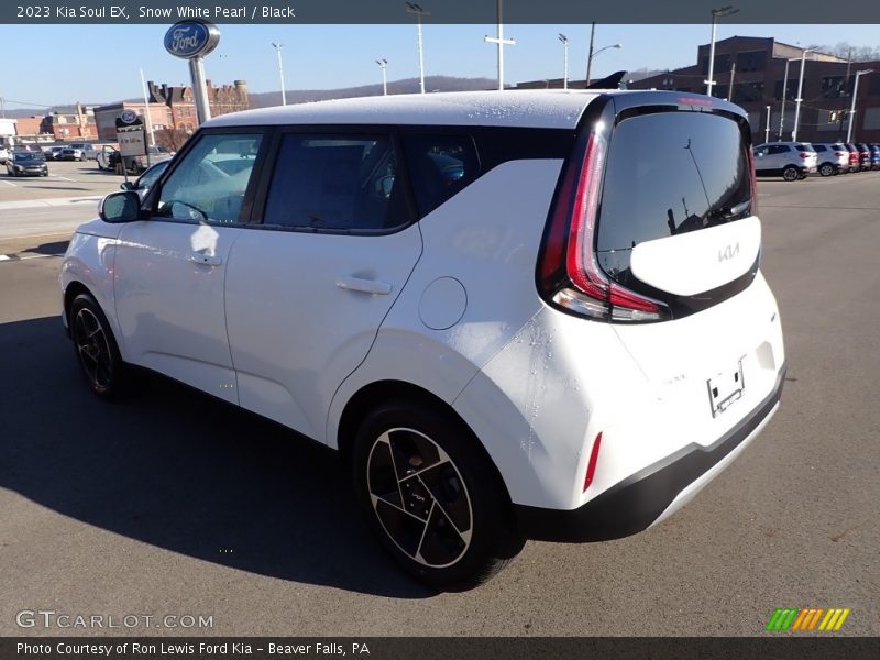 Snow White Pearl / Black 2023 Kia Soul EX