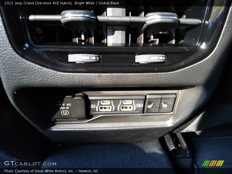 Bright White / Global Black 2022 Jeep Grand Cherokee 4XE Hybrid
