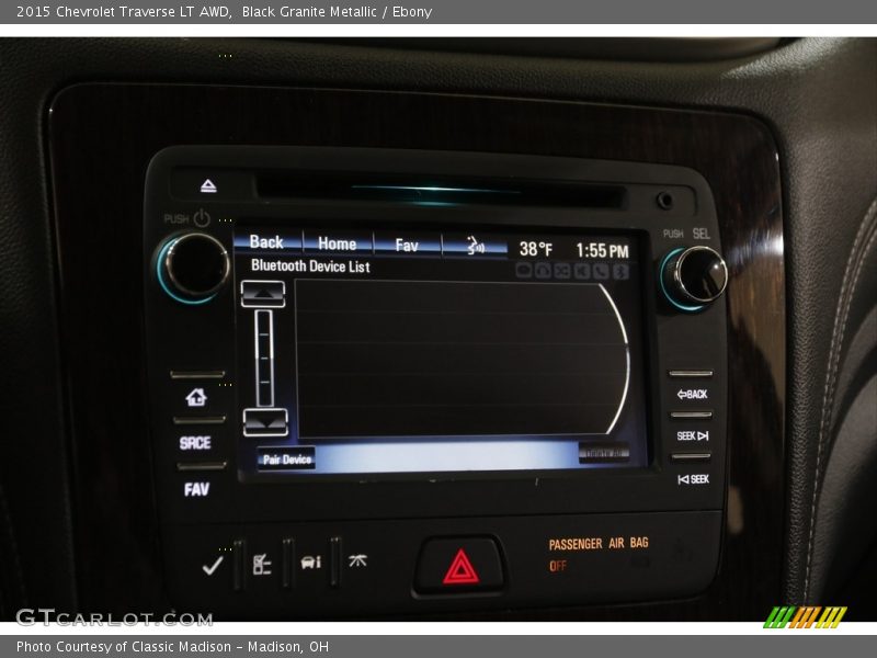 Black Granite Metallic / Ebony 2015 Chevrolet Traverse LT AWD