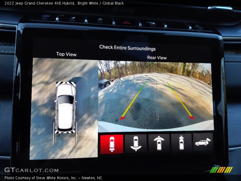 Bright White / Global Black 2022 Jeep Grand Cherokee 4XE Hybrid