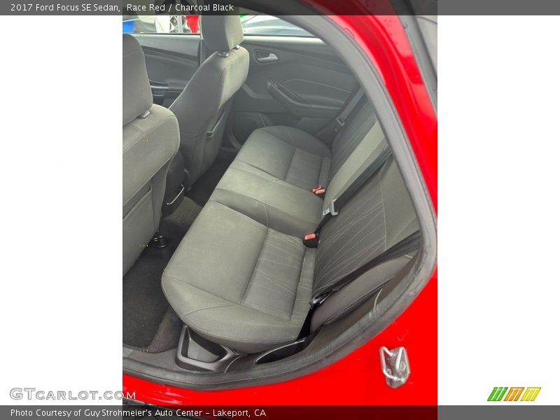 Race Red / Charcoal Black 2017 Ford Focus SE Sedan