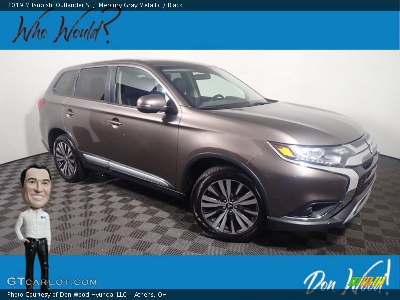 Mercury Gray Metallic / Black 2019 Mitsubishi Outlander SE