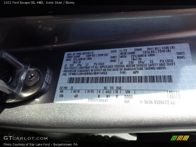 Iconic Silver / Ebony 2022 Ford Escape SEL 4WD
