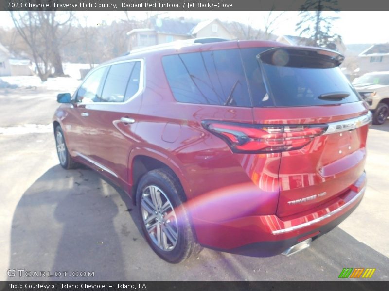 Radiant Red Tintcoat / Jet Black/­Clove 2023 Chevrolet Traverse High Country