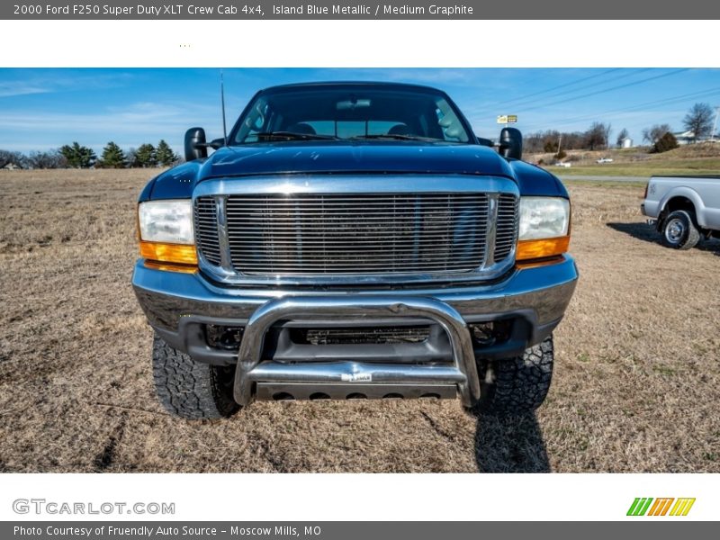 Island Blue Metallic / Medium Graphite 2000 Ford F250 Super Duty XLT Crew Cab 4x4