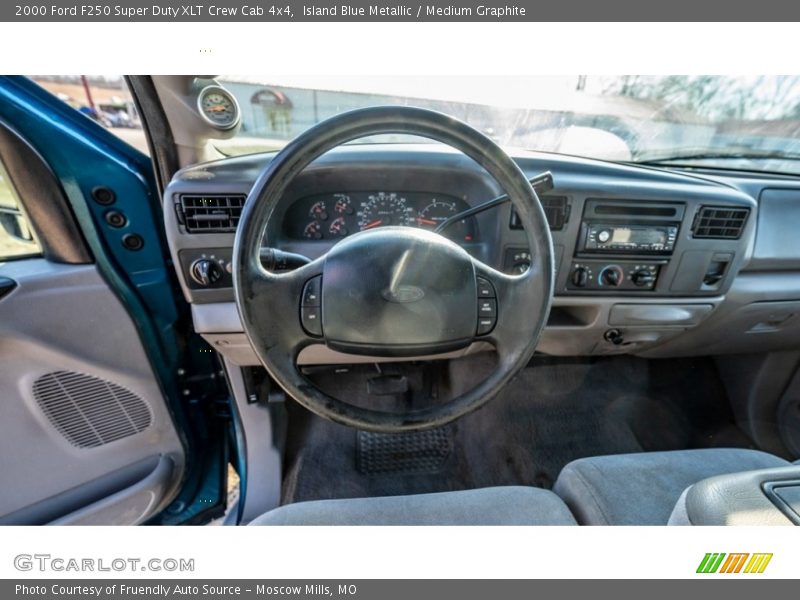 Island Blue Metallic / Medium Graphite 2000 Ford F250 Super Duty XLT Crew Cab 4x4