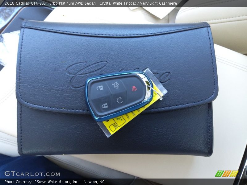 Keys of 2018 CT6 3.0 Turbo Platinum AWD Sedan