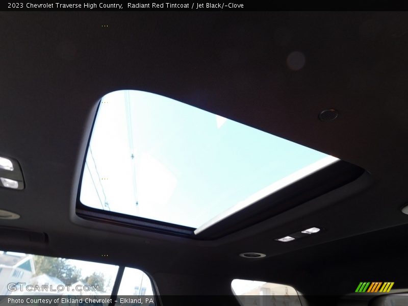 Sunroof of 2023 Traverse High Country