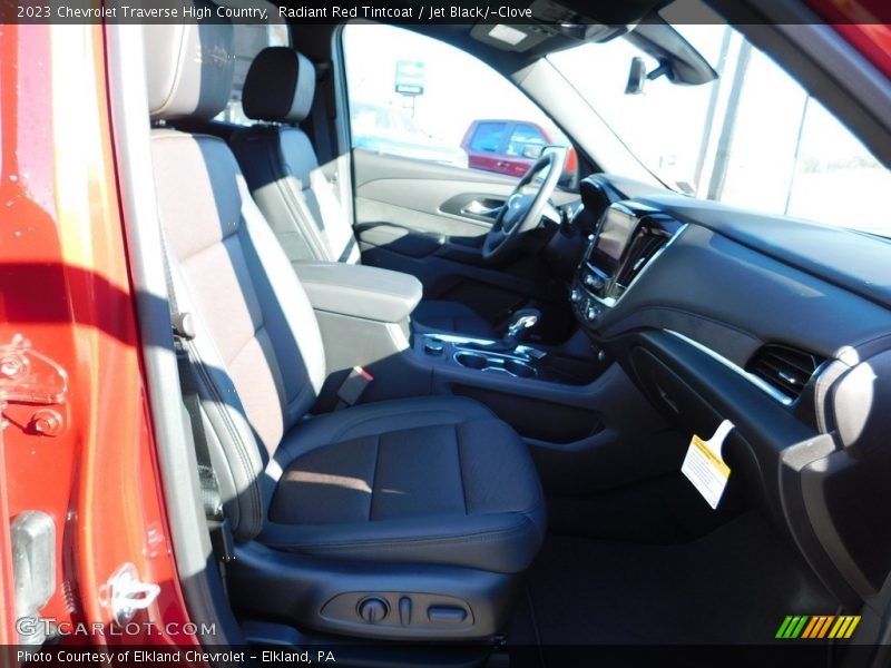 Radiant Red Tintcoat / Jet Black/­Clove 2023 Chevrolet Traverse High Country