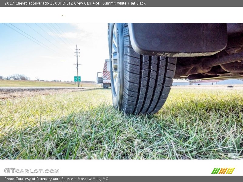 Summit White / Jet Black 2017 Chevrolet Silverado 2500HD LTZ Crew Cab 4x4