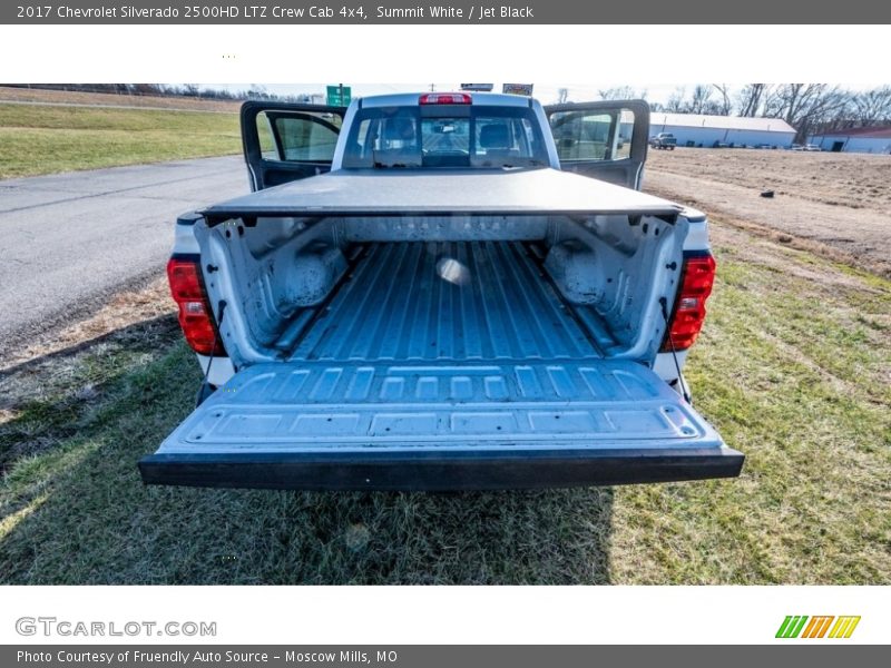 Summit White / Jet Black 2017 Chevrolet Silverado 2500HD LTZ Crew Cab 4x4