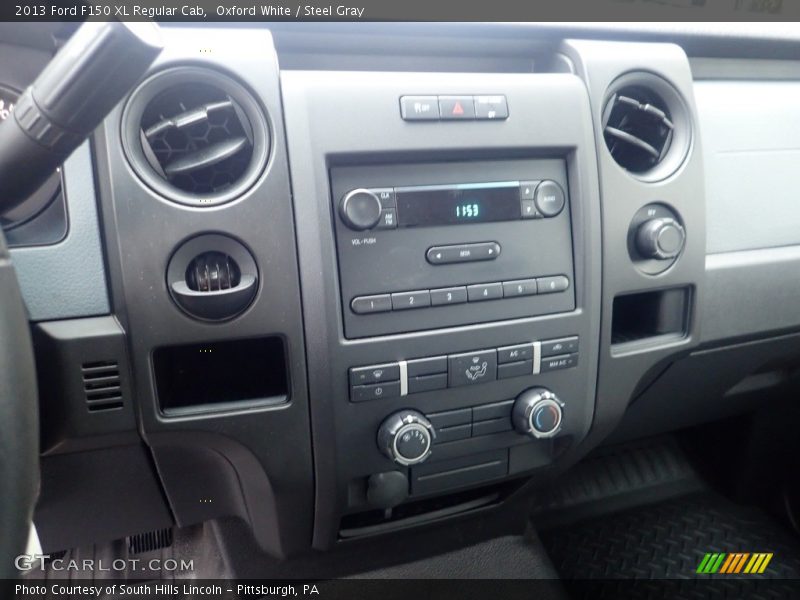 Oxford White / Steel Gray 2013 Ford F150 XL Regular Cab