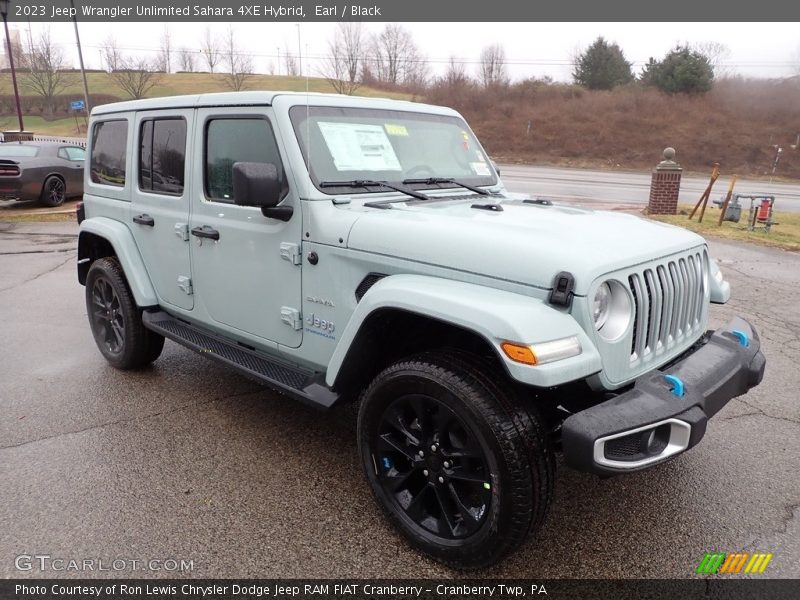 Front 3/4 View of 2023 Wrangler Unlimited Sahara 4XE Hybrid