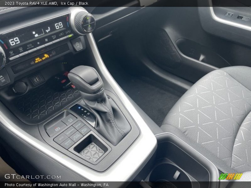  2023 RAV4 XLE AWD 8 Speed ECT-i Automatic Shifter