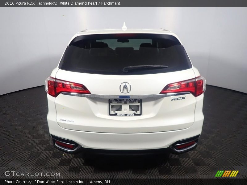 White Diamond Pearl / Parchment 2016 Acura RDX Technology