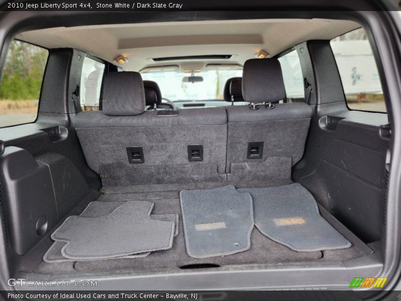 Stone White / Dark Slate Gray 2010 Jeep Liberty Sport 4x4