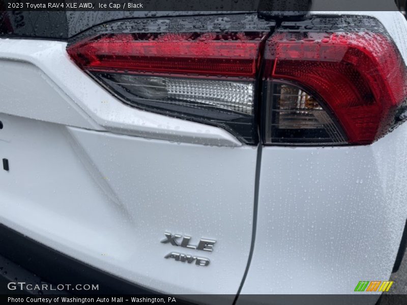  2023 RAV4 XLE AWD Logo