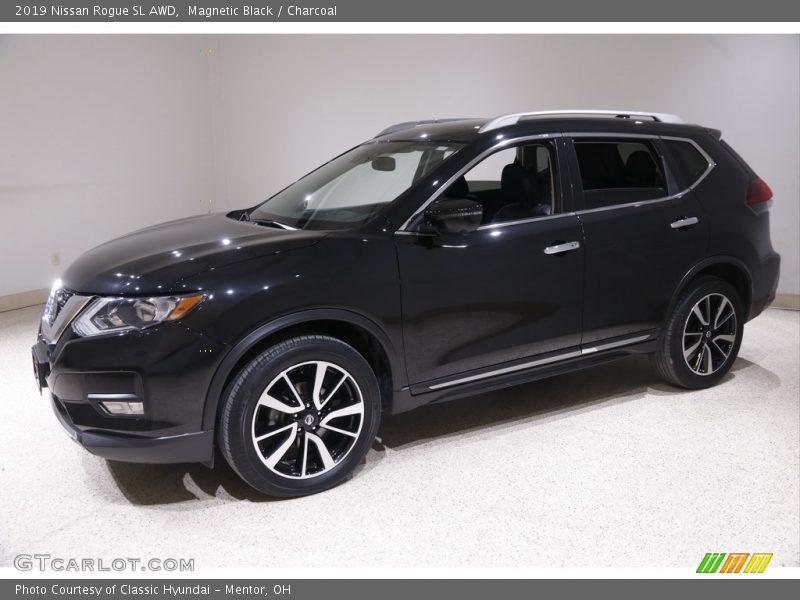 Magnetic Black / Charcoal 2019 Nissan Rogue SL AWD