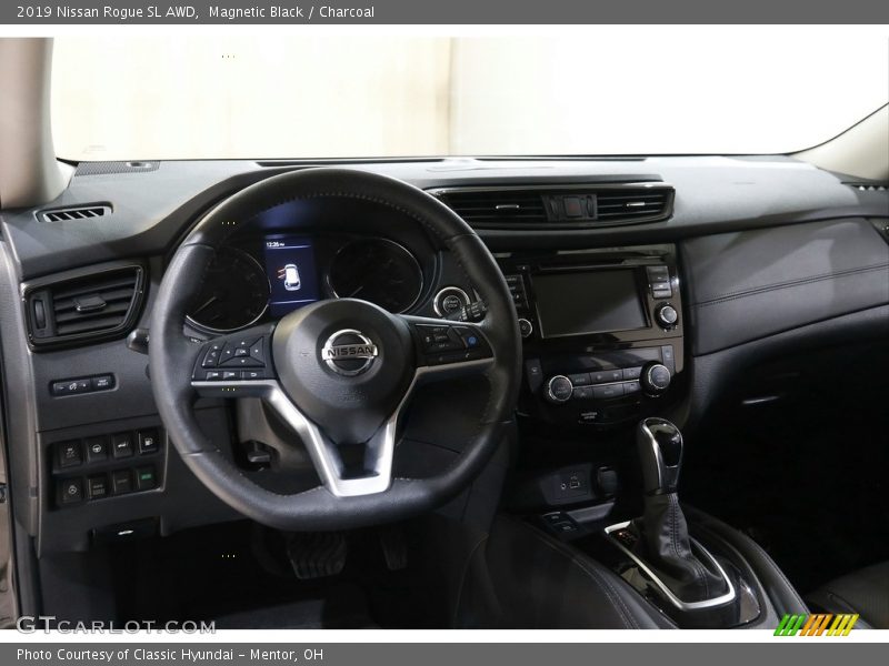 Magnetic Black / Charcoal 2019 Nissan Rogue SL AWD