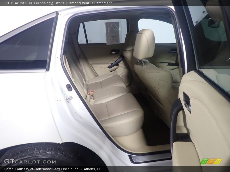 White Diamond Pearl / Parchment 2016 Acura RDX Technology