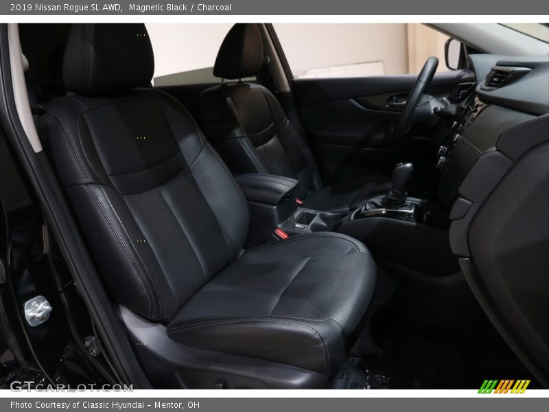 Magnetic Black / Charcoal 2019 Nissan Rogue SL AWD