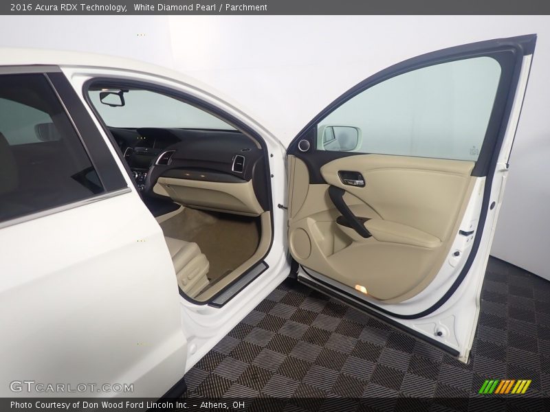 White Diamond Pearl / Parchment 2016 Acura RDX Technology
