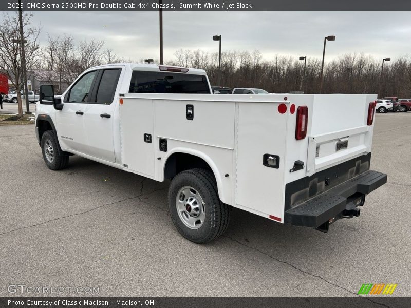 Summit White / Jet Black 2023 GMC Sierra 2500HD Pro Double Cab 4x4 Chassis