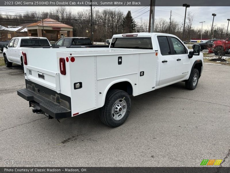 Summit White / Jet Black 2023 GMC Sierra 2500HD Pro Double Cab 4x4 Chassis